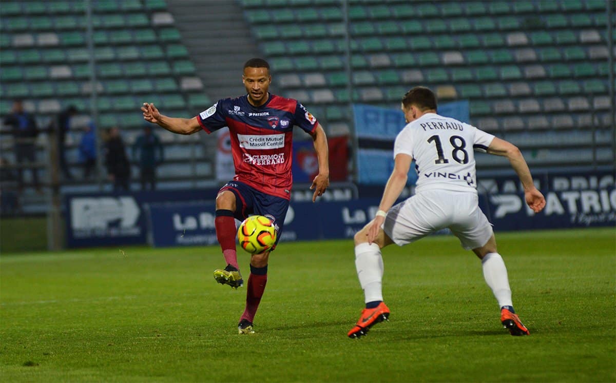 Clermont - Lens, un partout, balle au centre.