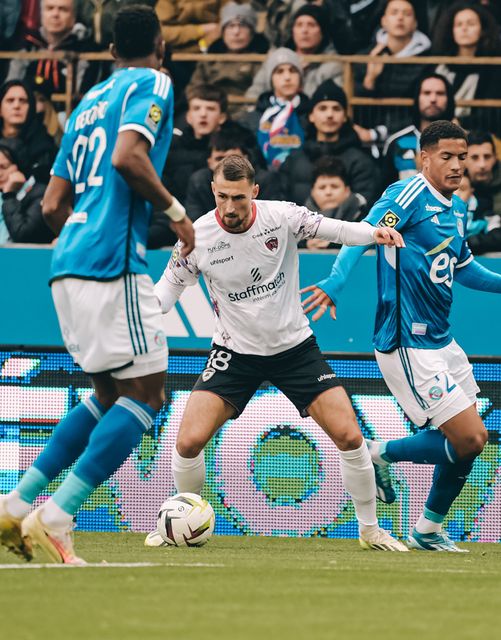 Clermont prend un point à Strasbourg (0-0).